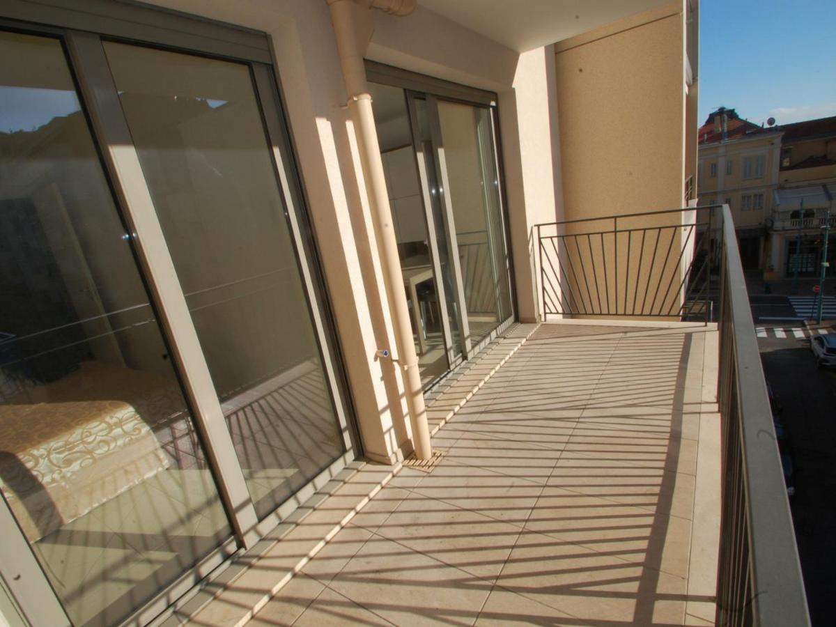 Charmant 2P Moderne Avec Terrasse, Parking Prive, En Plein Centre De Menton, A 2 Pas De La Mer - Fr-1-196-200 Exterior photo
